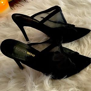 Fashion Nova heels almost new. Never worn outside.